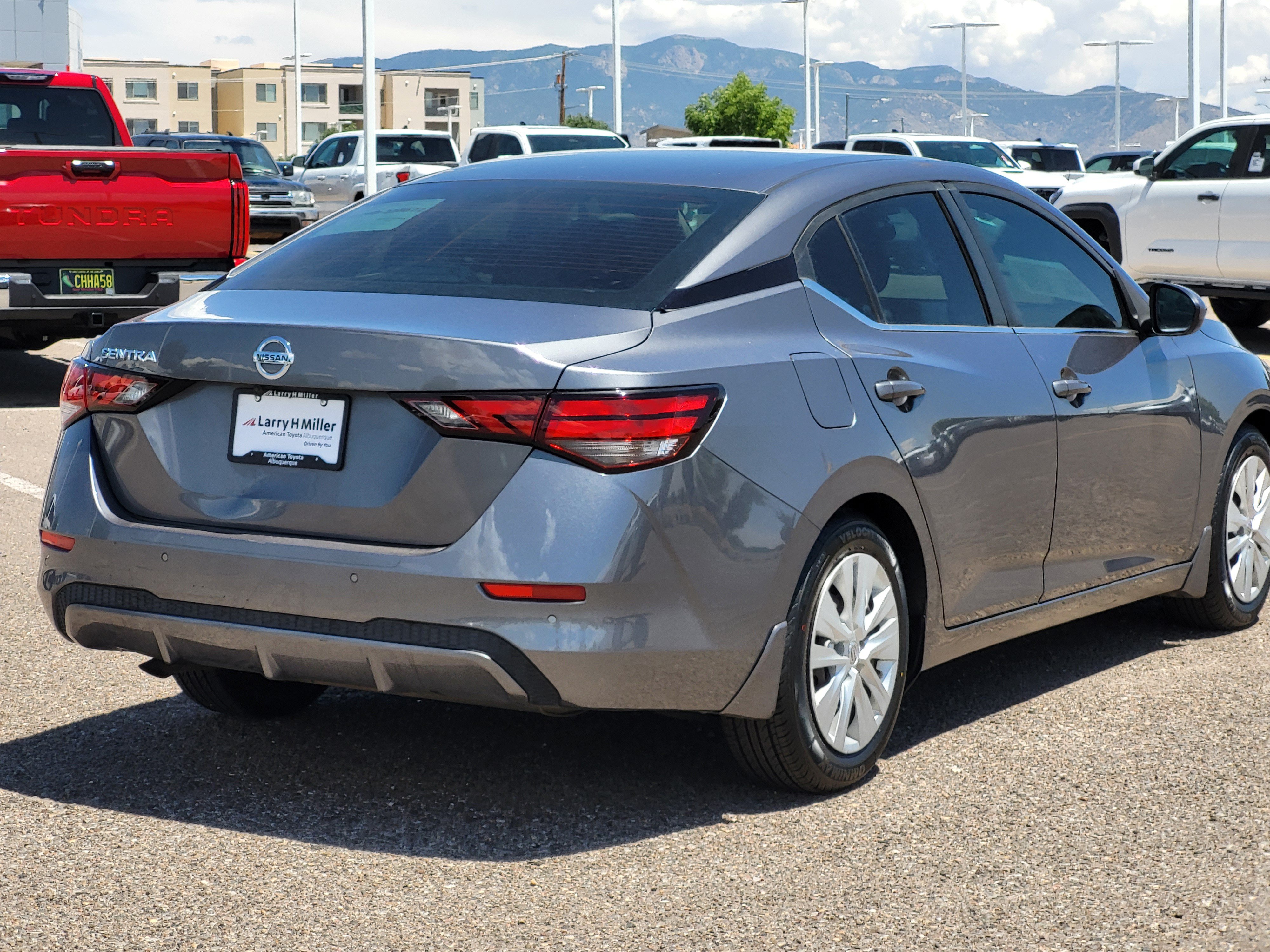 Used 2022 Nissan Sentra S FWD image 29