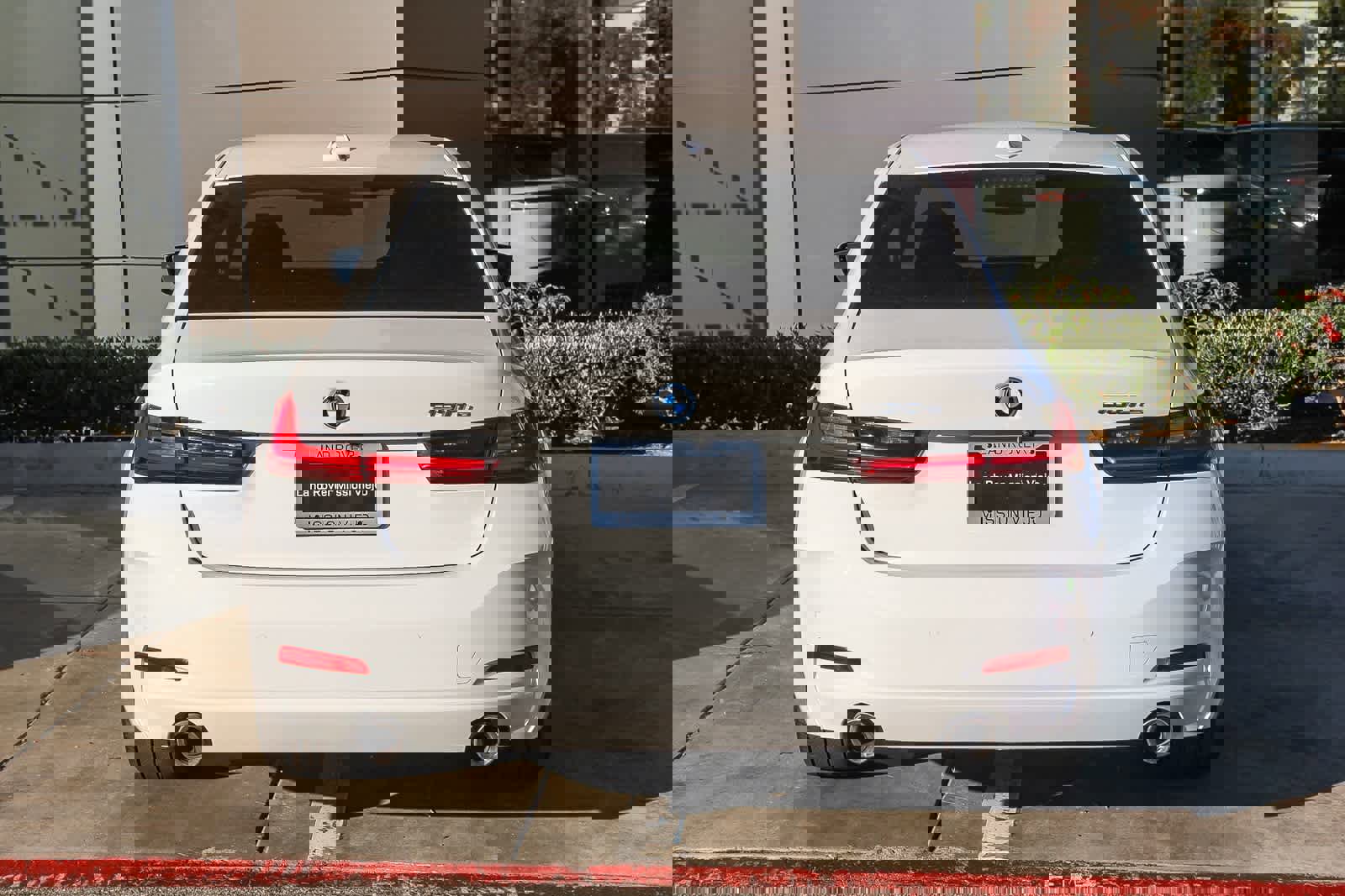 Used 2023 BMW 330e w/ Premium Package image 7