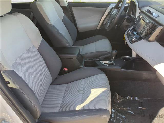 Used 2014 Toyota RAV4 XLE FWD image 21