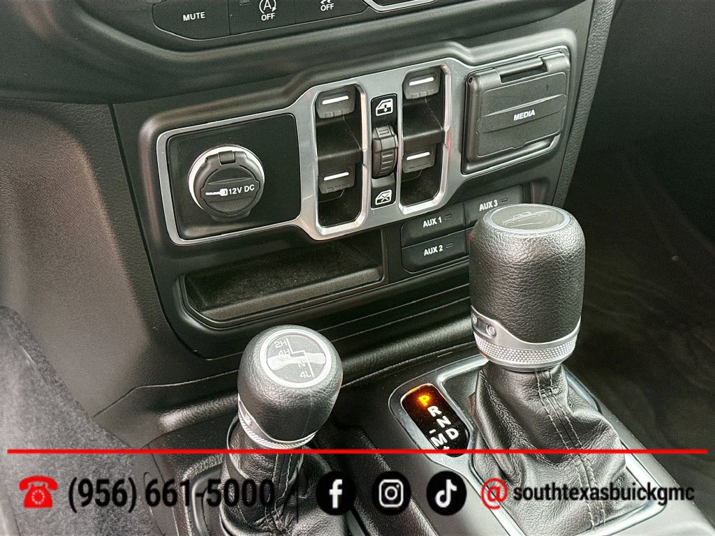 Used 2023 Jeep Gladiator Sport AWD/4WD image 15