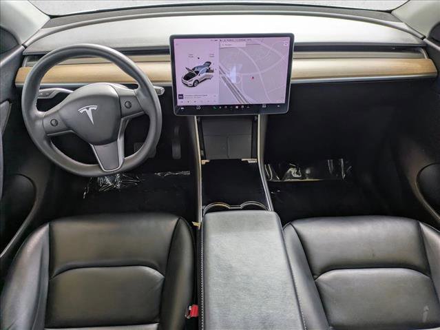 Used 2021 Tesla Model Y Long Range image 18