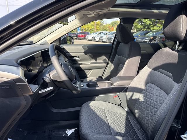 New 2026 Nissan Kicks SV w/ SV Premium Package image 4