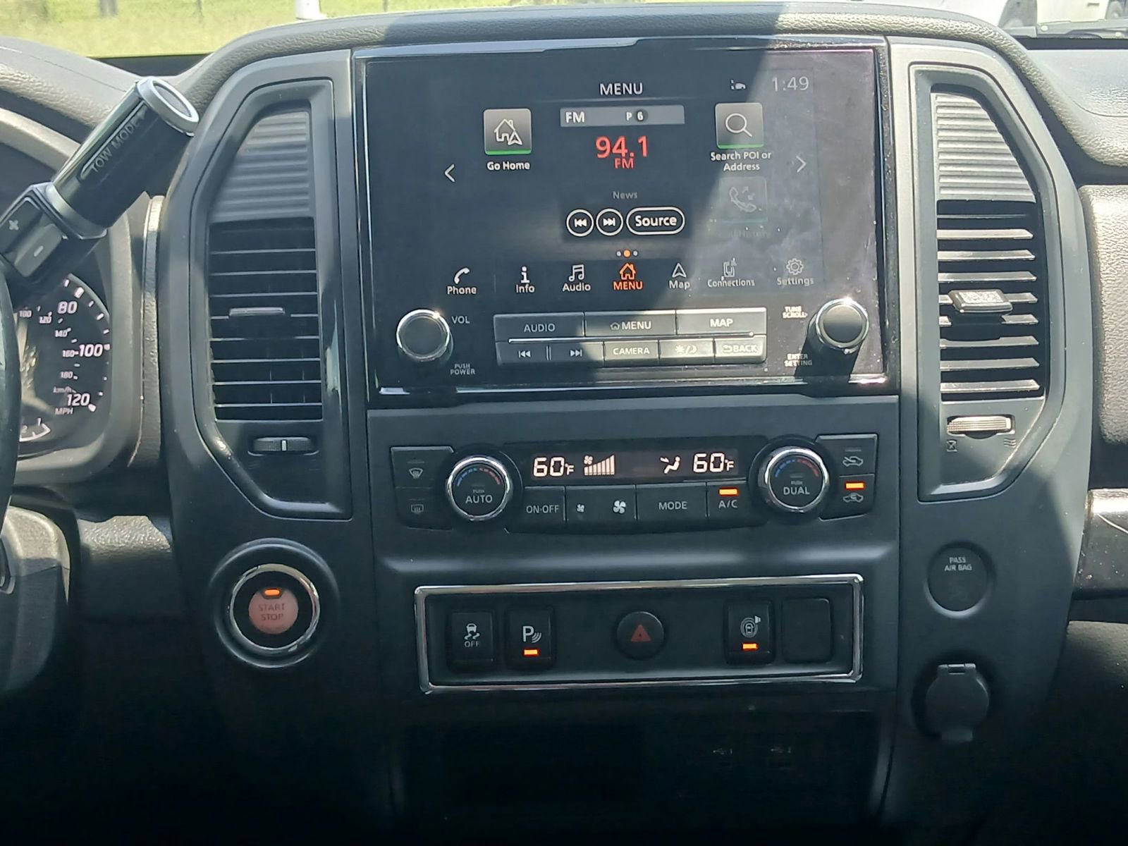 Used 2022 Nissan Titan SV w/ SV Convenience Package image 55