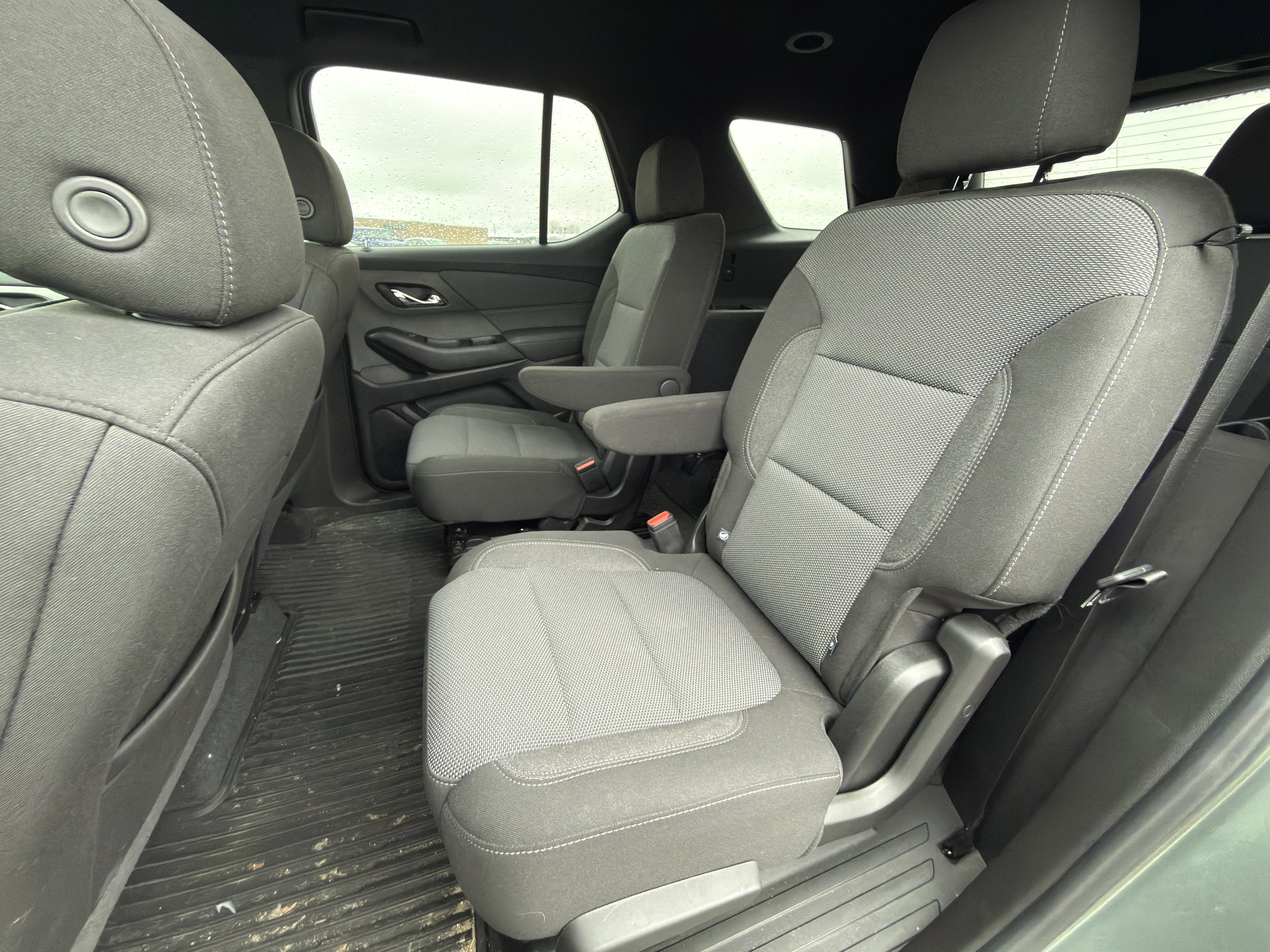 Used 2023 Chevrolet Traverse LT w/ Midnight/Sport Edition image 10
