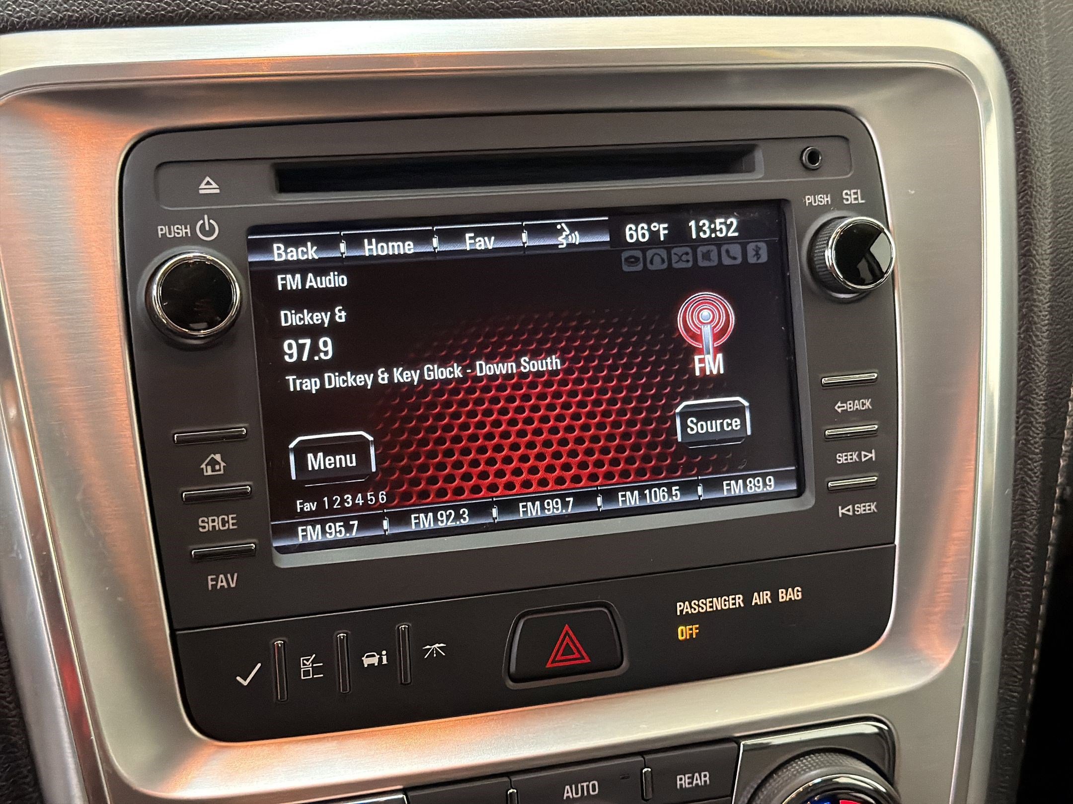 Used 2016 GMC Acadia SLT FWD image 21
