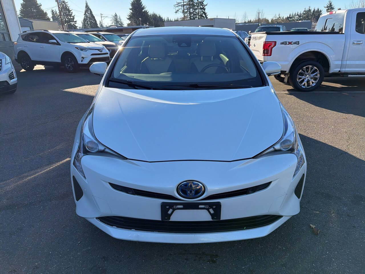 Used 2017 Toyota Prius Four Touring image 10
