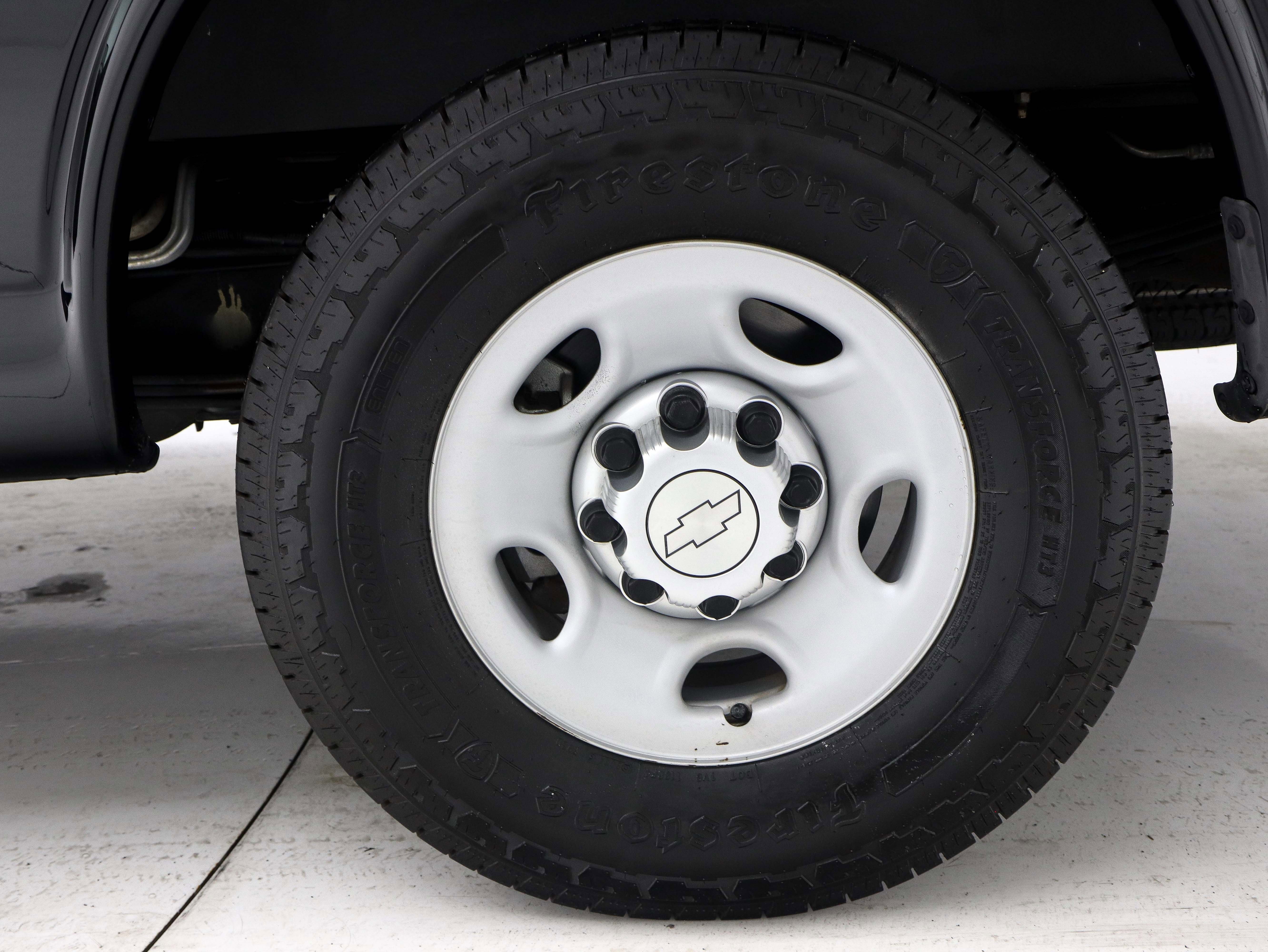 Used 2016 Chevrolet Express 2500 LS image 29