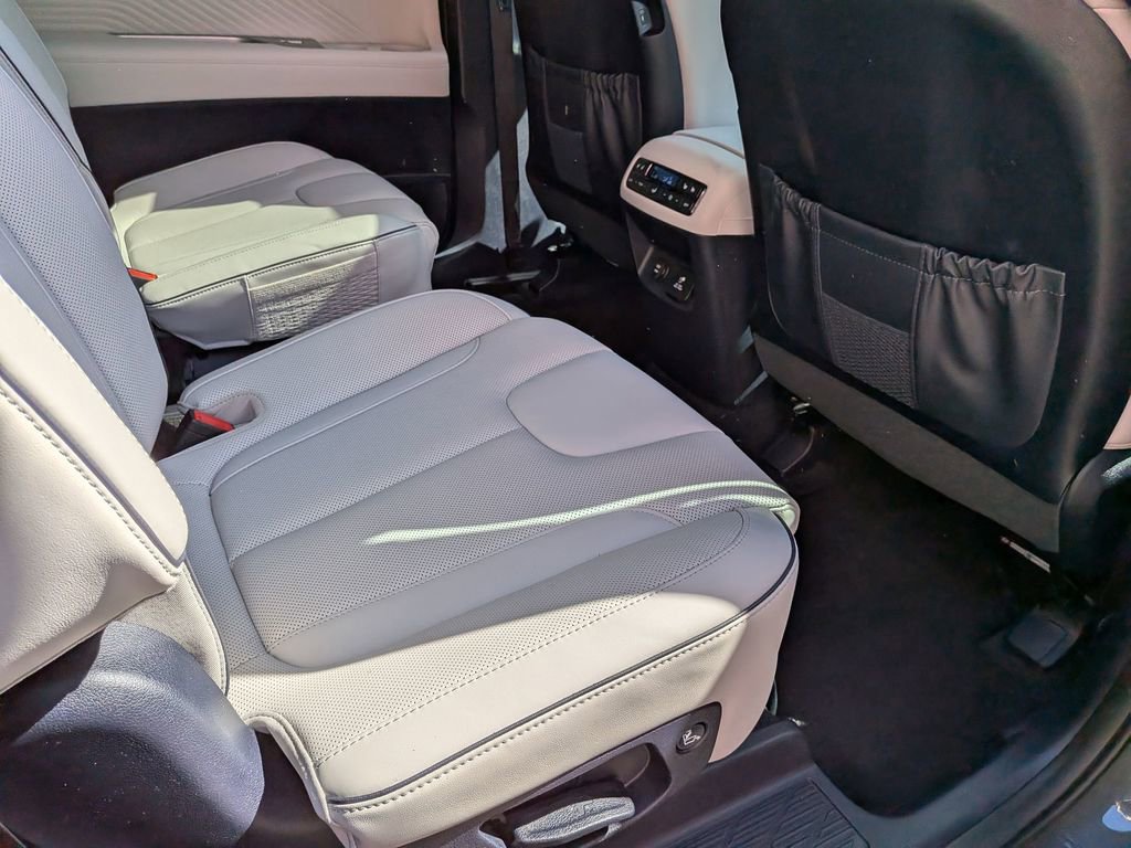 Used 2025 Hyundai Palisade Calligraphy AWD/4WD image 27