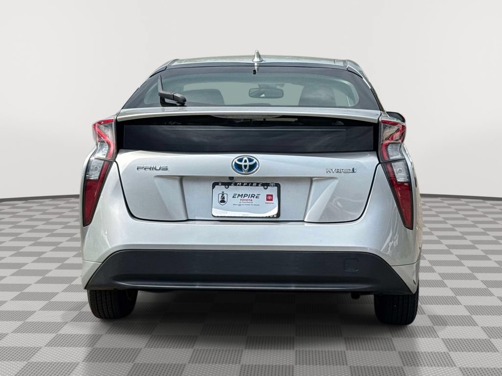 Used 2017 Toyota Prius Four FWD image 6