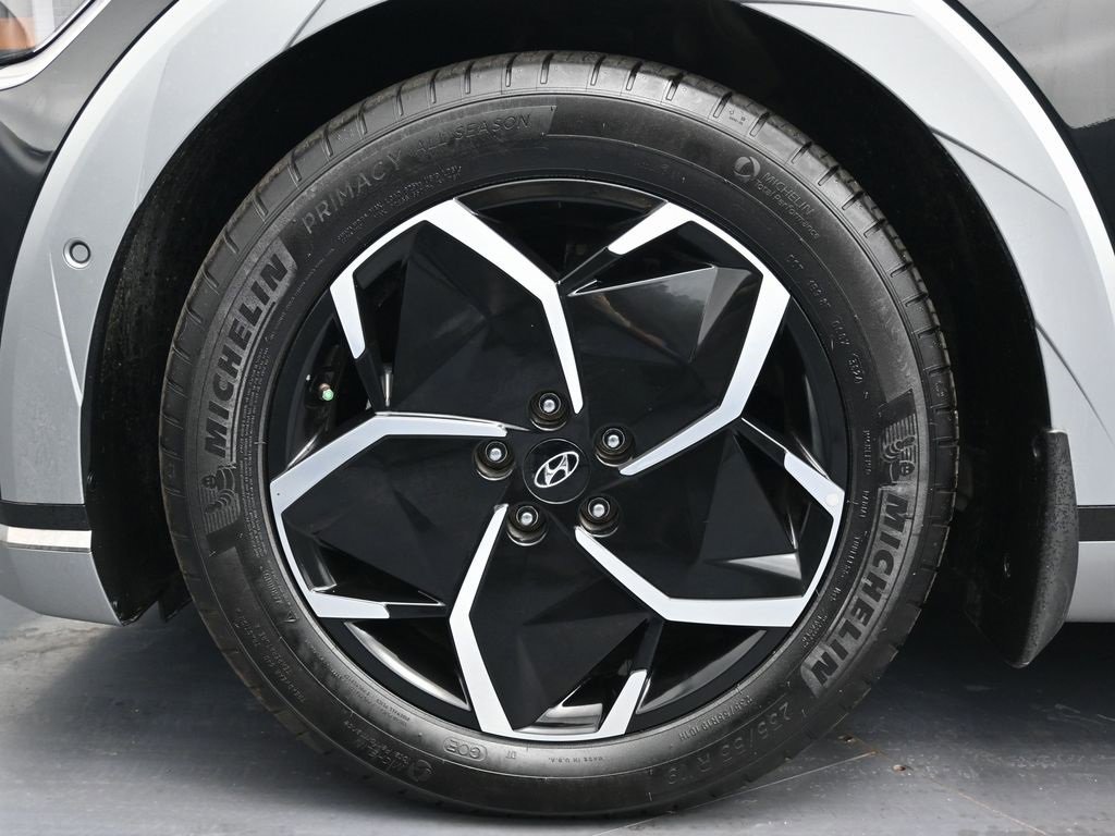 Used 2024 Hyundai Ioniq 5 Limited image 11