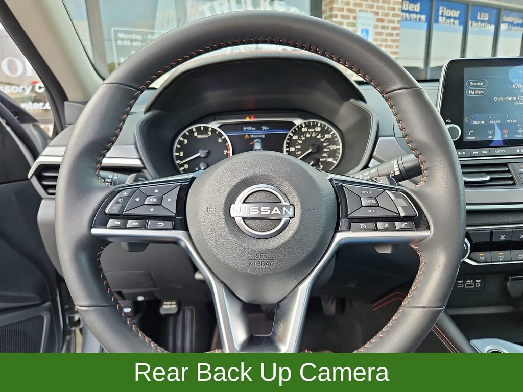 Used 2024 Nissan Altima 2.5 SR image 10