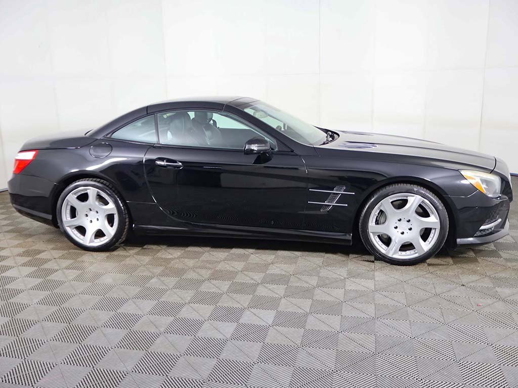 Used 2013 Mercedes-Benz SL 550 SL 550 w/ Premium Pkg image 19