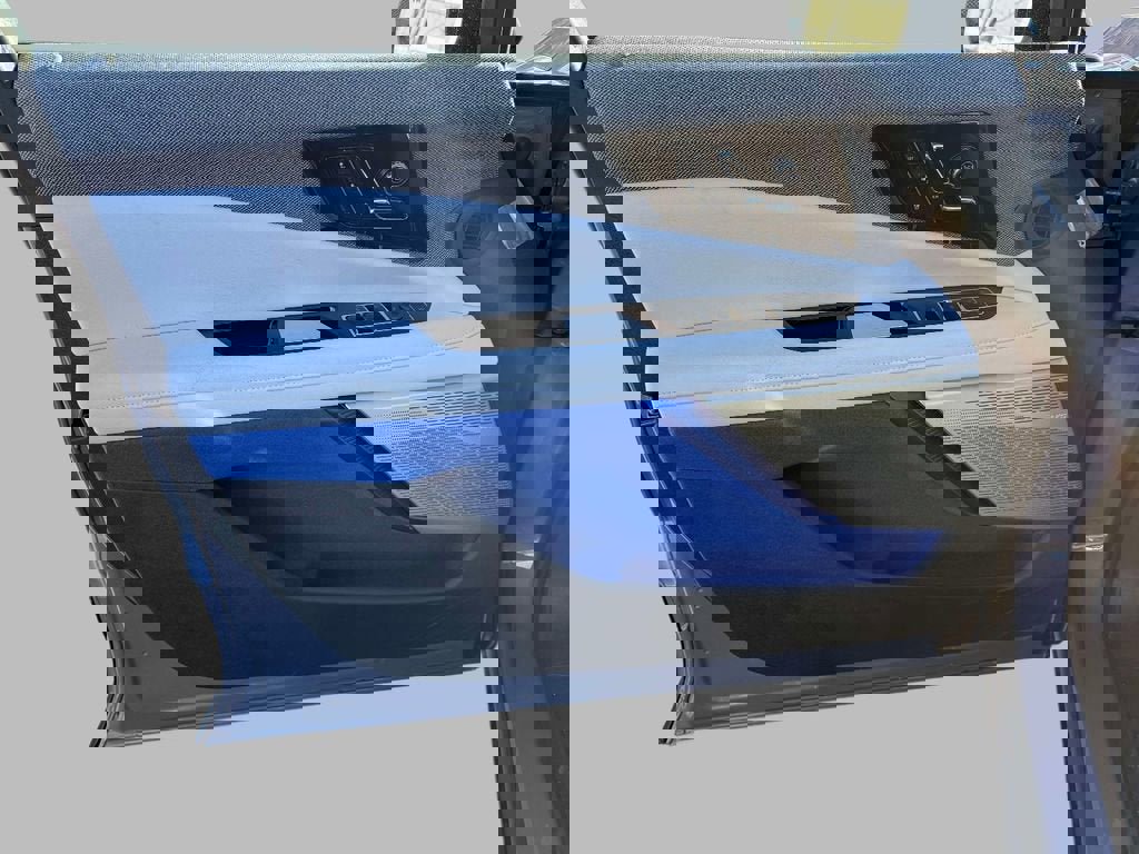 New 2026 Cadillac Optiq Luxury 2 image 14