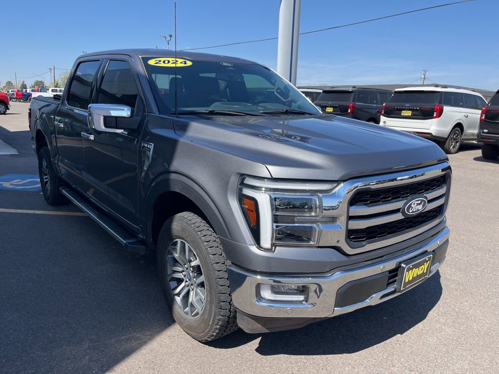 Used 2024 Ford F150 Lariat w/ FX4 Off-Road Package image 4