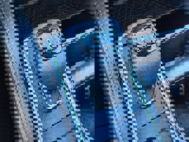 Used 2025 Nissan Pathfinder Platinum w/ Black Appearance Package image 35