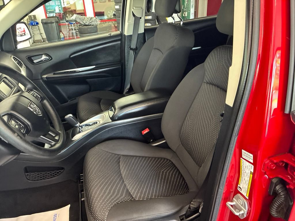 Used 2018 Dodge Journey SE FWD image 7