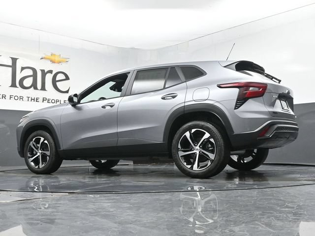 New 2026 Chevrolet Trax RS w/ Sunroof Package FWD image 33
