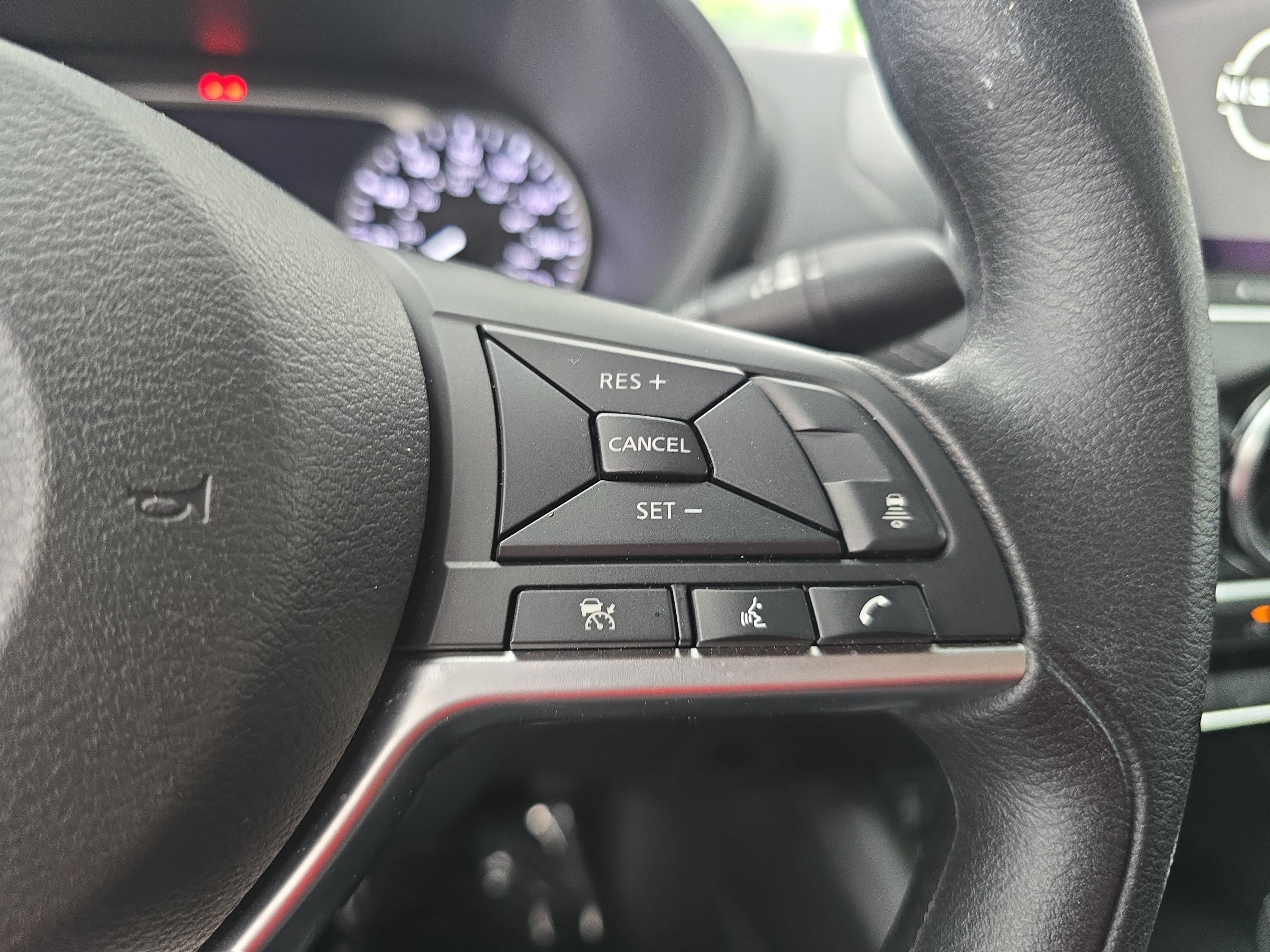 Certified 2025 Nissan Sentra SV FWD image 17