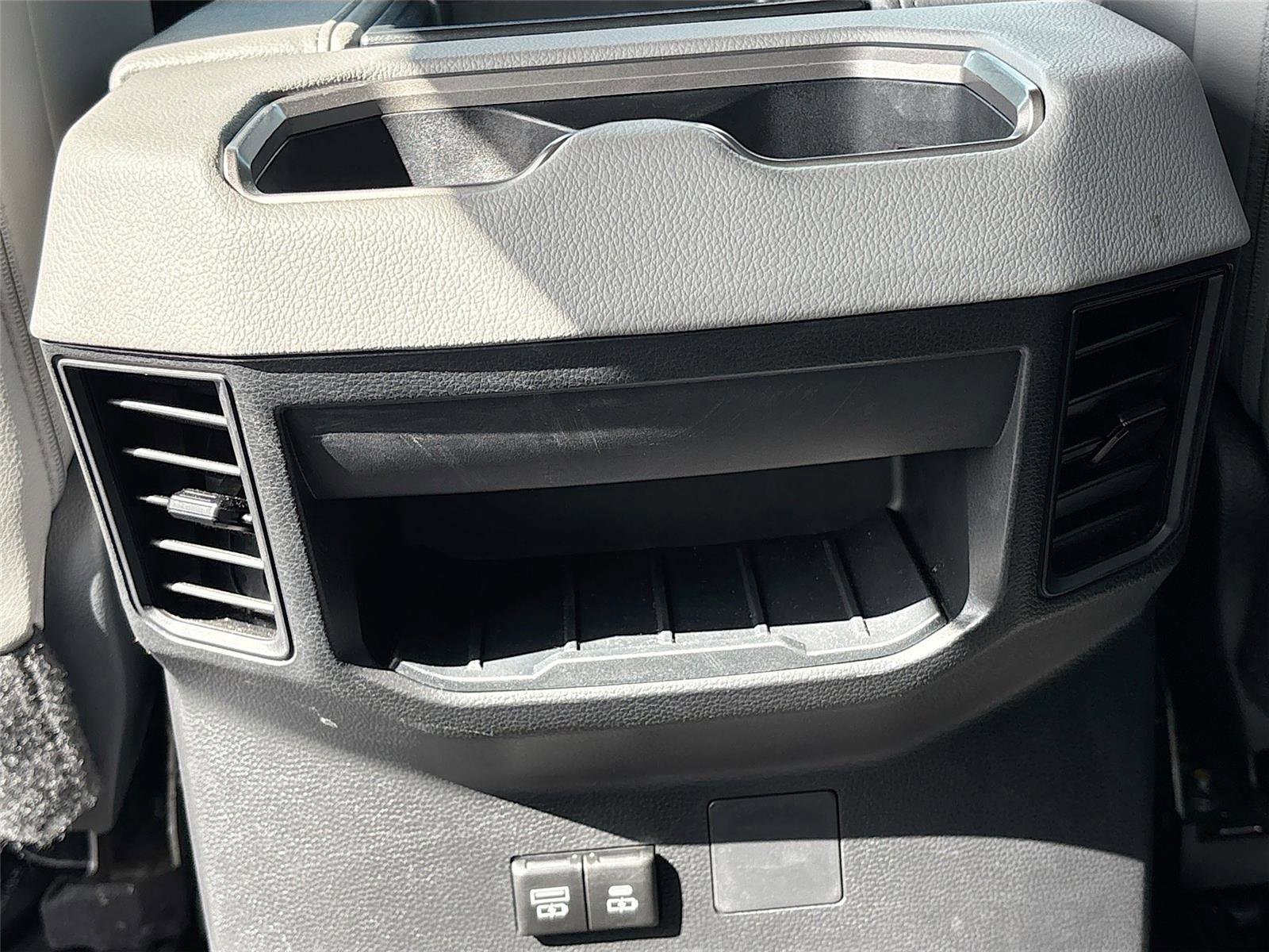 Used 2024 Toyota Tundra Limited image 24