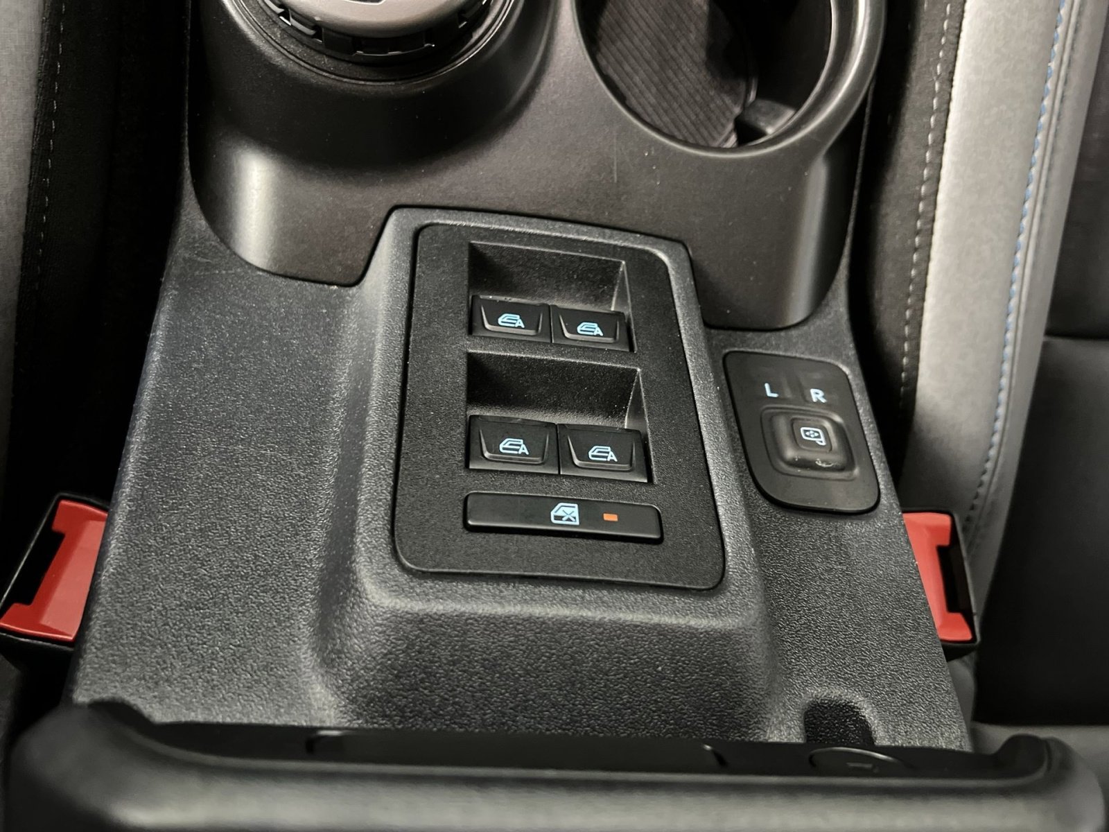 Used 2022 Ford Bronco Black Diamond image 15