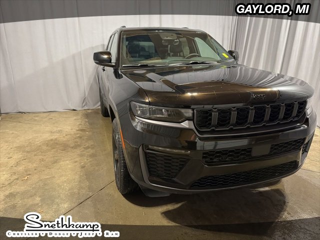 New 2026 Jeep Grand Cherokee Limited w/ Limited Altitude Package image 1