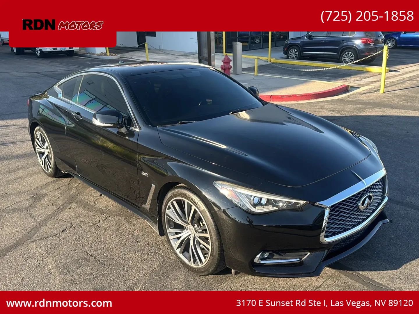 Used 2017 INFINITI Q60 2.0t w/ Moonroof Package RWD image 4