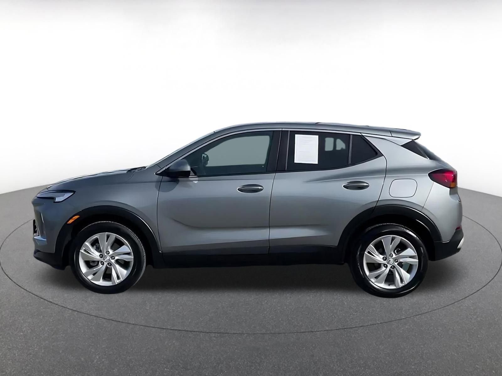 Used 2025 Buick Encore GX Preferred image 9
