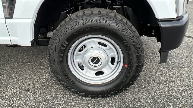 New 2026 Ford F250 XL w/ XL Off-Road Package image 10