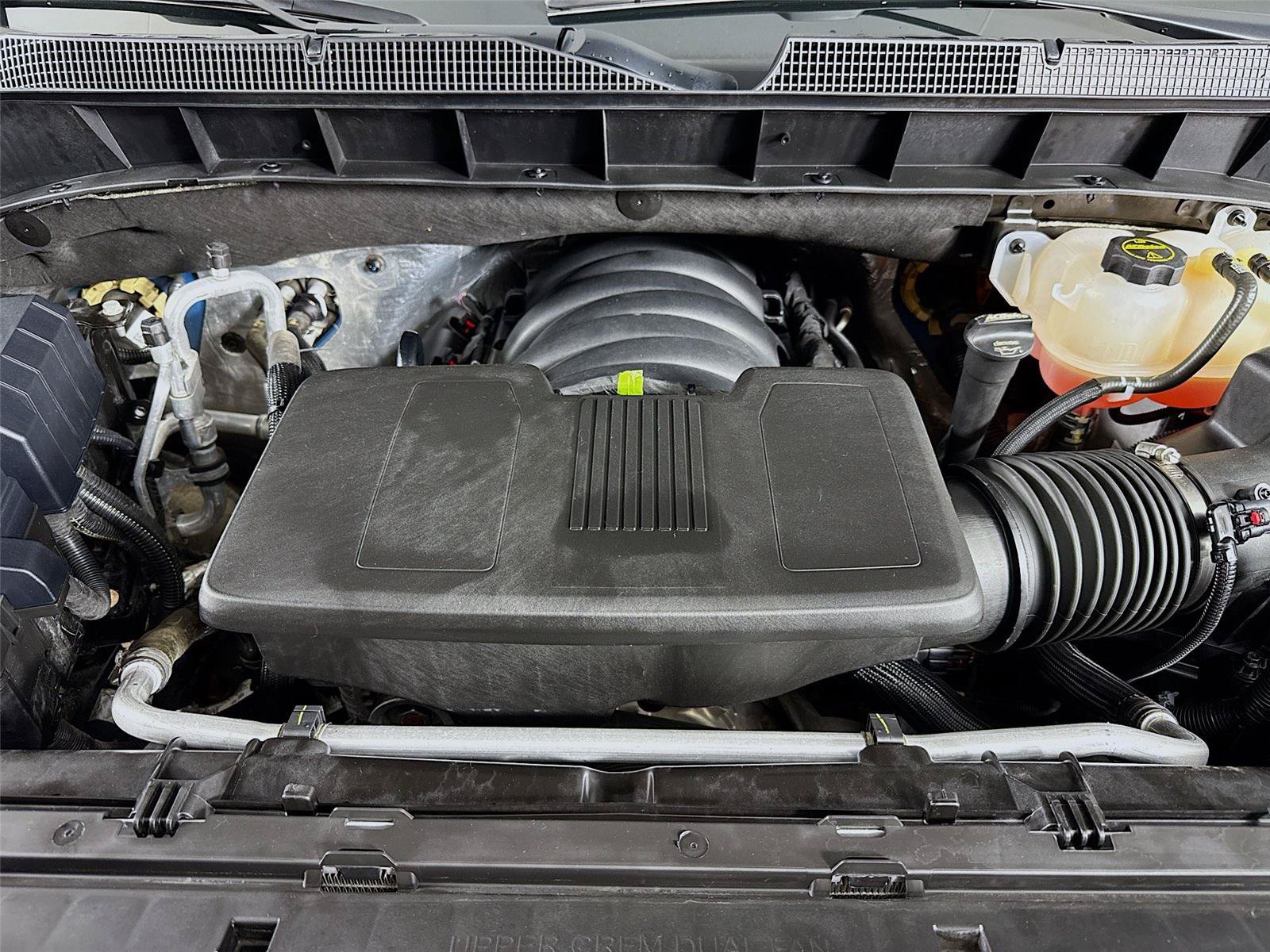Used 2024 Chevrolet Silverado 1500 LT AWD/4WD image 30