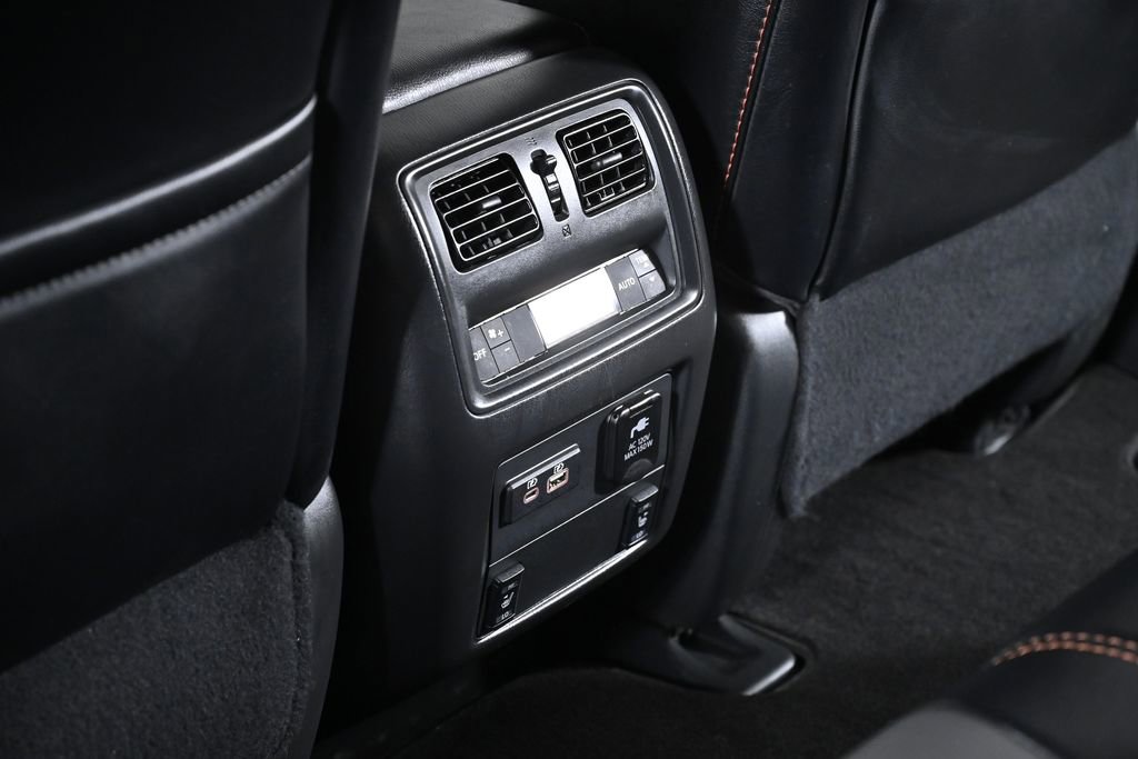 Used 2019 Nissan Pathfinder SL image 31