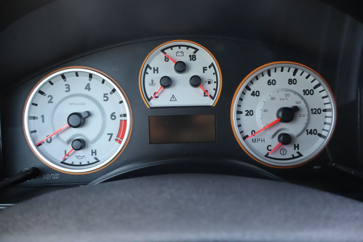 Used 2014 Nissan Titan PRO-4X image 31