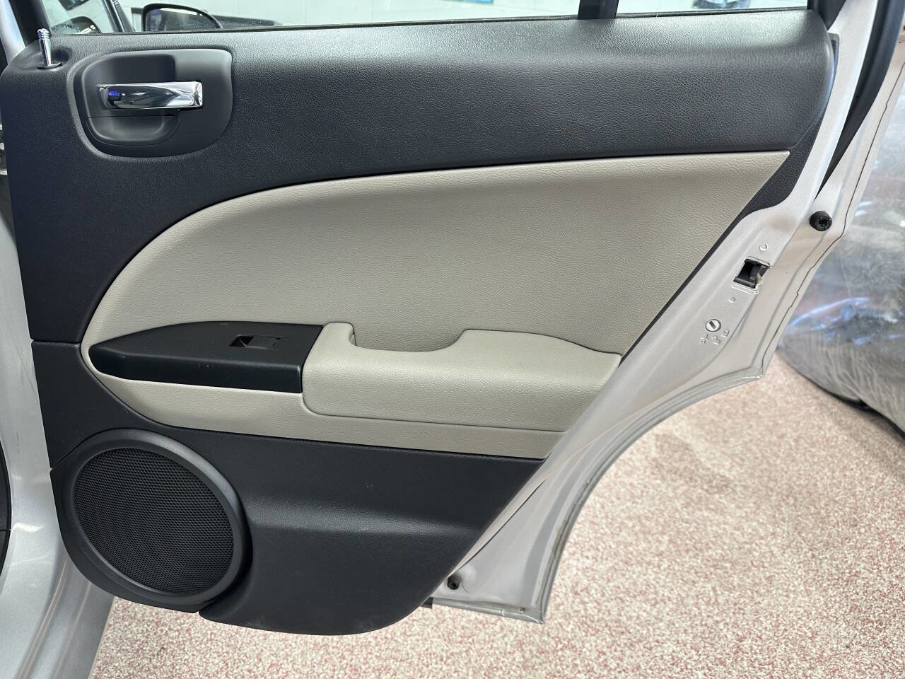 Used 2010 Dodge Caliber Mainstreet image 32