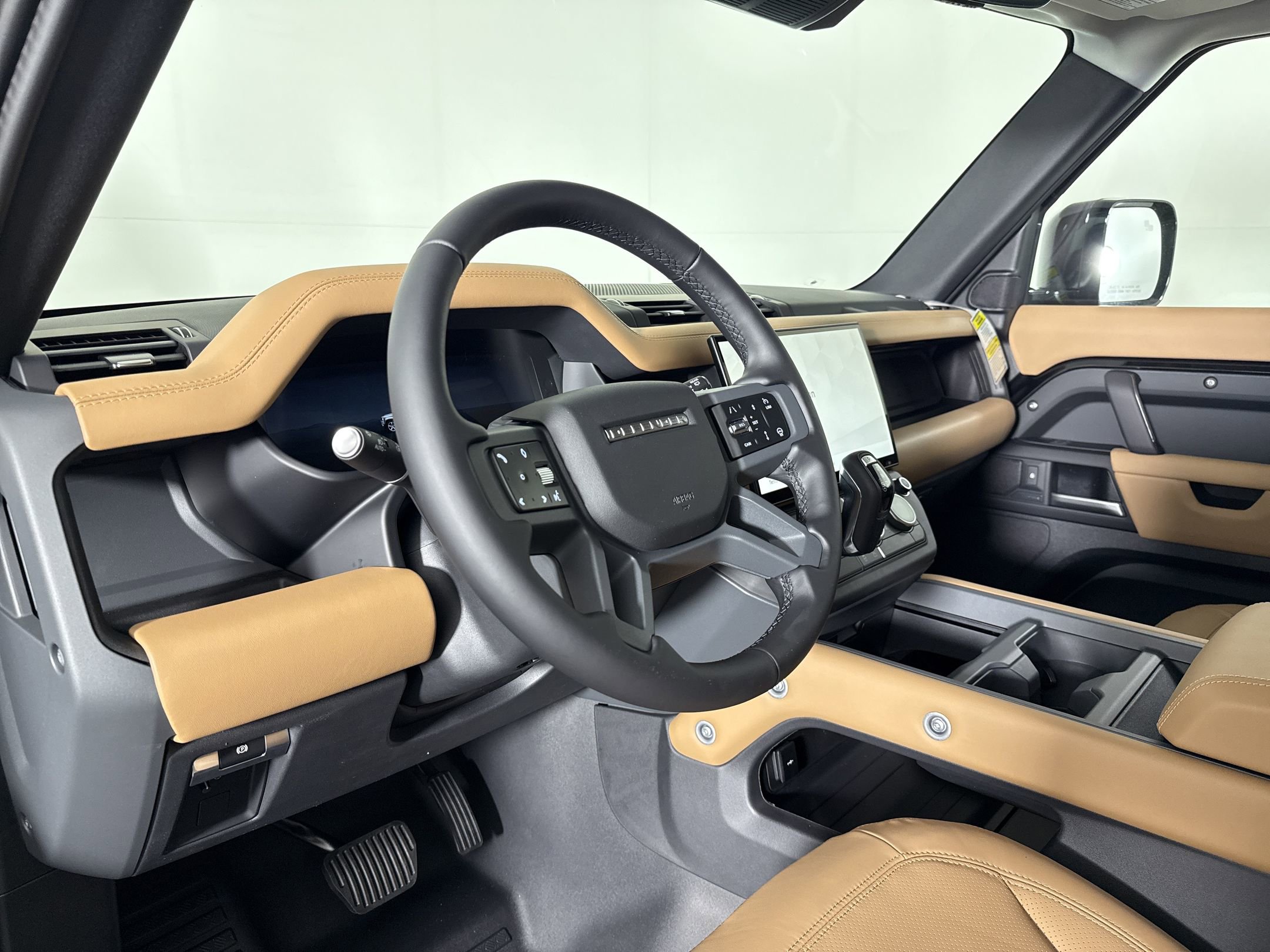 New 2026 Land Rover Defender 130 S AWD/4WD image 4