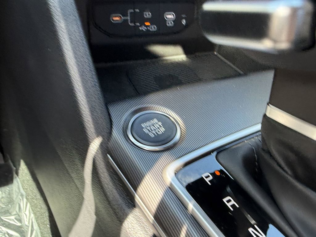 New 2026 Kia Sportage EX w/ EX Panorama Roof Package image 32