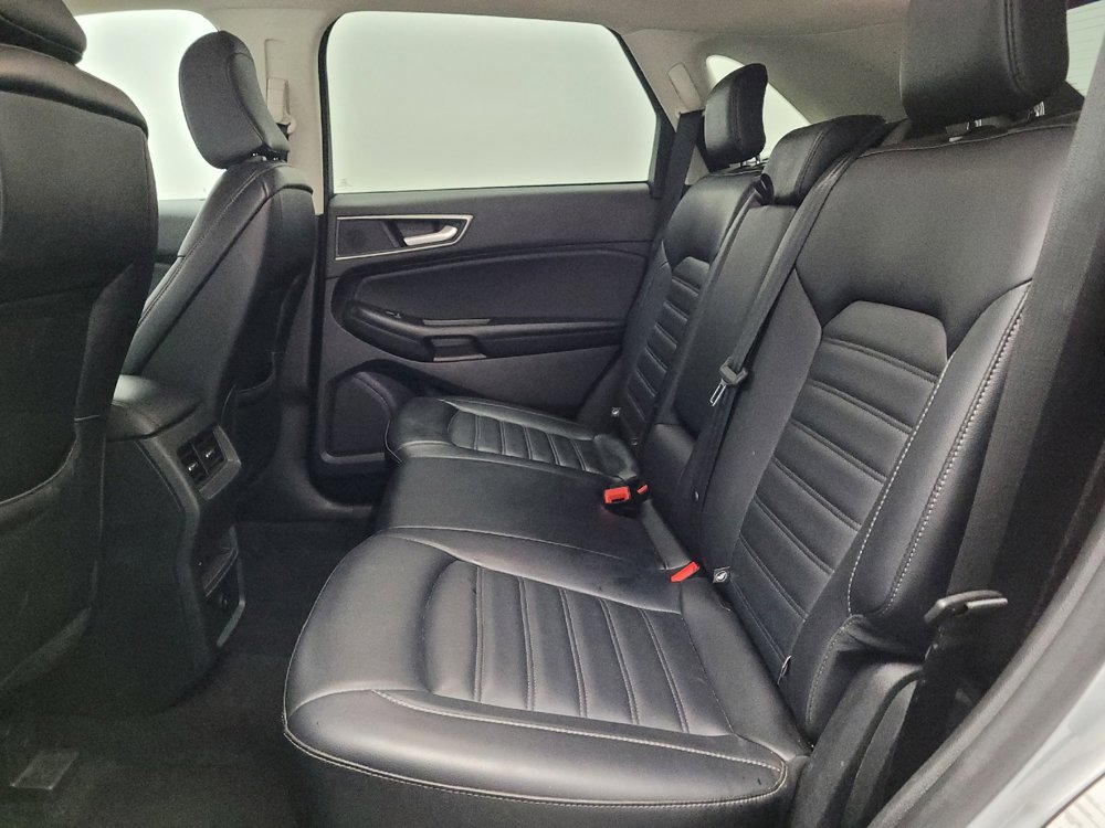 Used 2024 Ford Edge SEL image 18