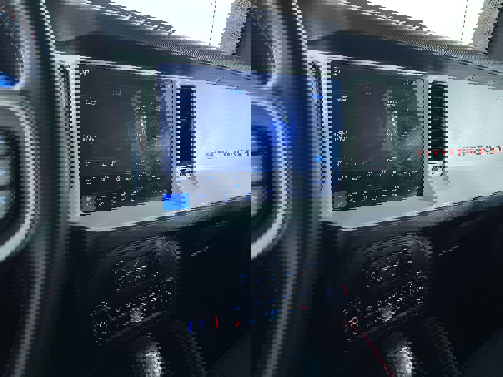 Used 2025 Ford Bronco Heritage Edition image 17