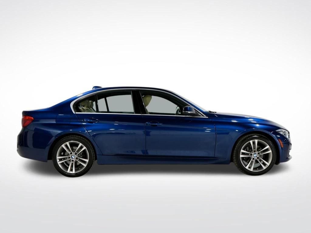 Used 2017 BMW 330i Sedan image 9