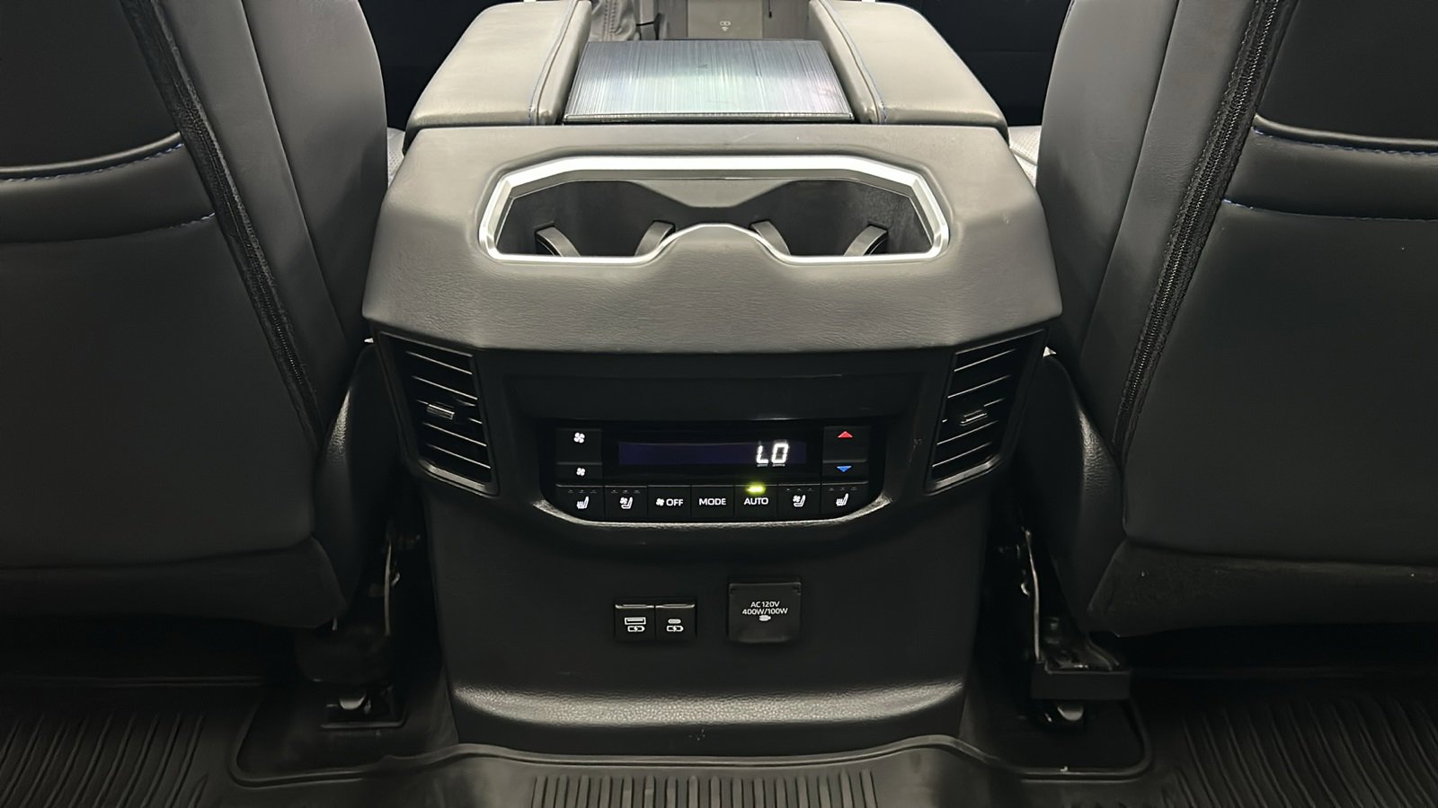 Used 2025 Toyota Sequoia Limited image 38