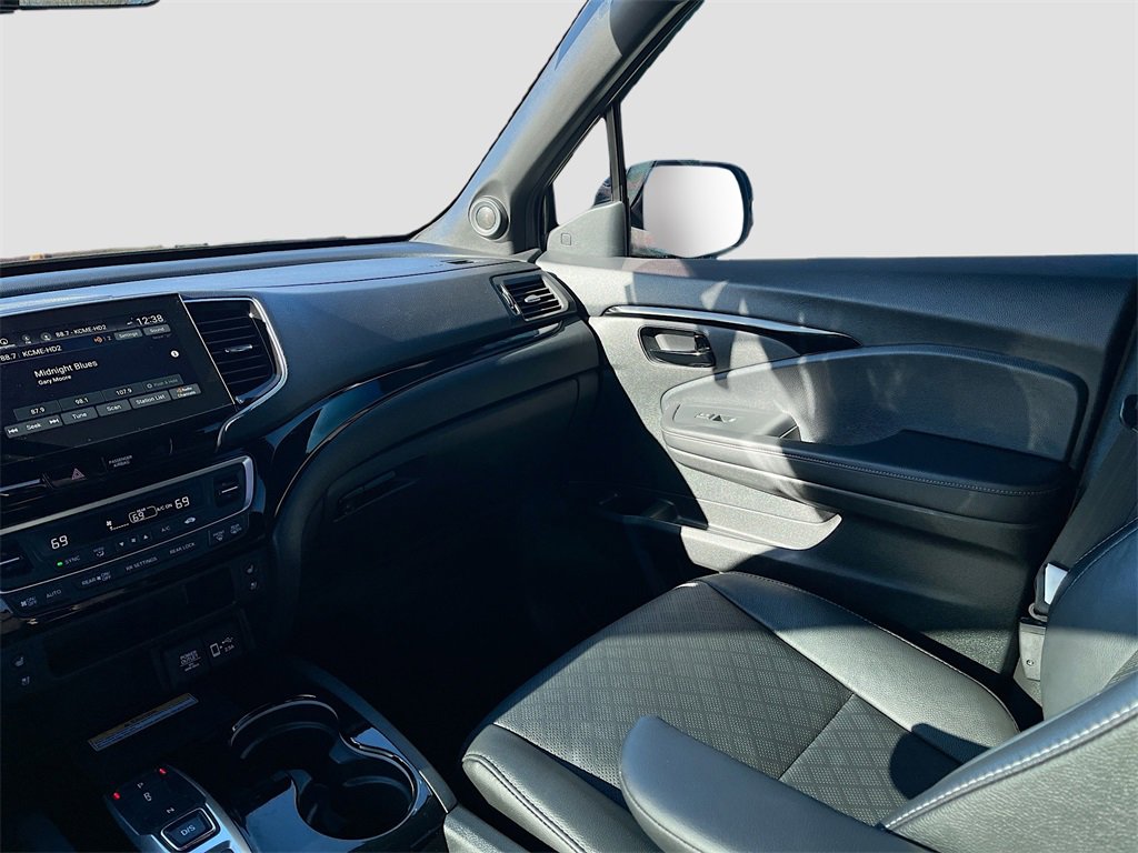 Used 2022 Honda Passport Elite image 23