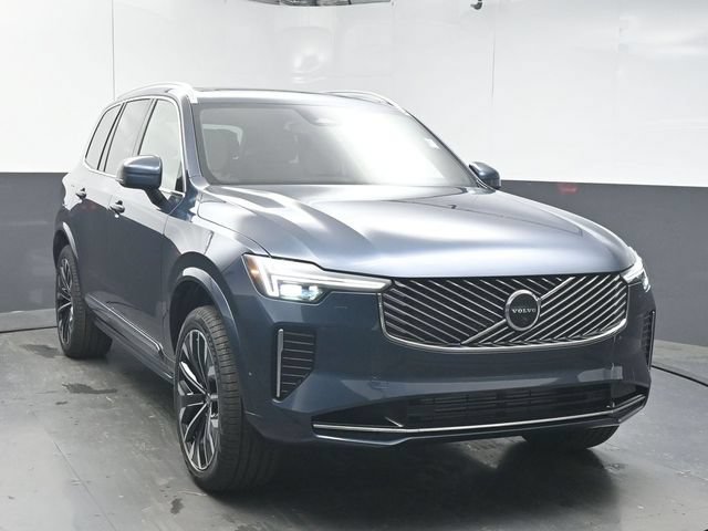 Used 2026 Volvo XC90 T8 Plus w/ Protection Package Premier AWD/4WD image 2