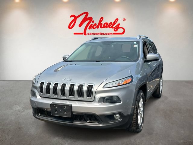 Used 2014 Jeep Cherokee Latitude w/ Cold Weather Group AWD/4WD image 6