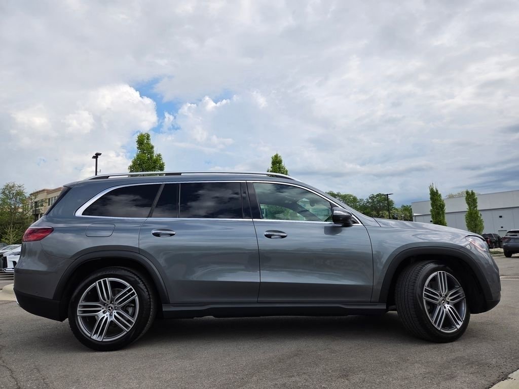 Used 2025 Mercedes-Benz GLS 450 4MATIC image 29