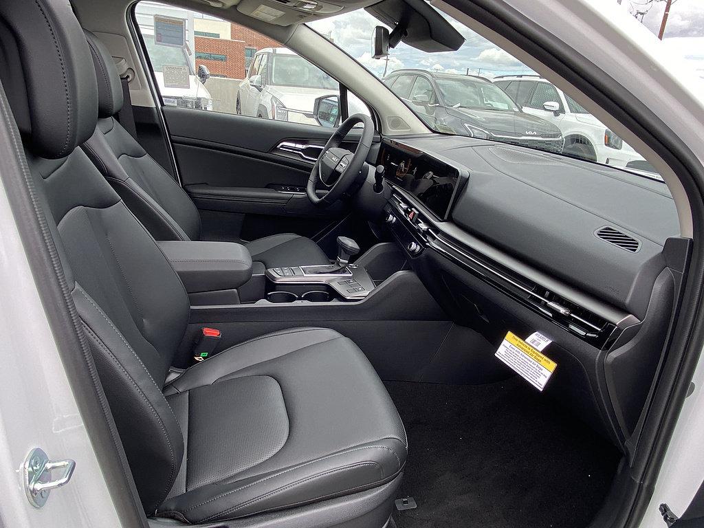New 2026 Kia Sportage EX w/ EX Panorama Roof Package FWD image 28