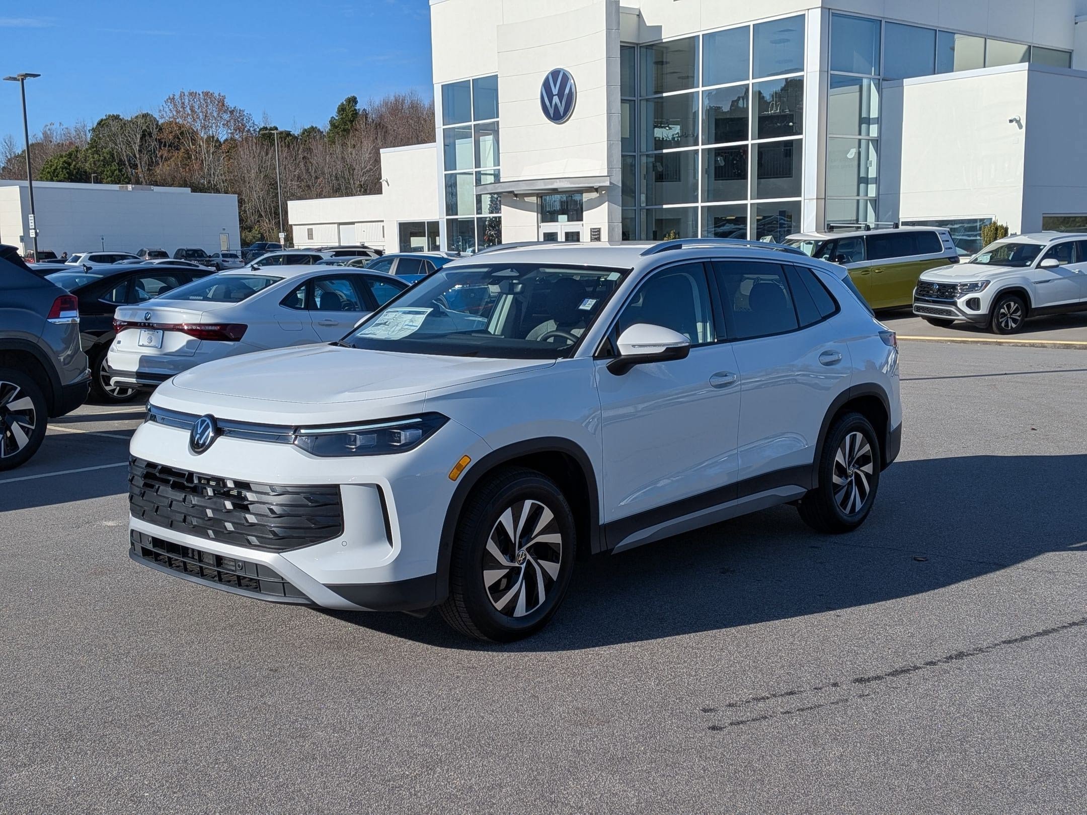 New 2026 Volkswagen Tiguan S FWD image 7