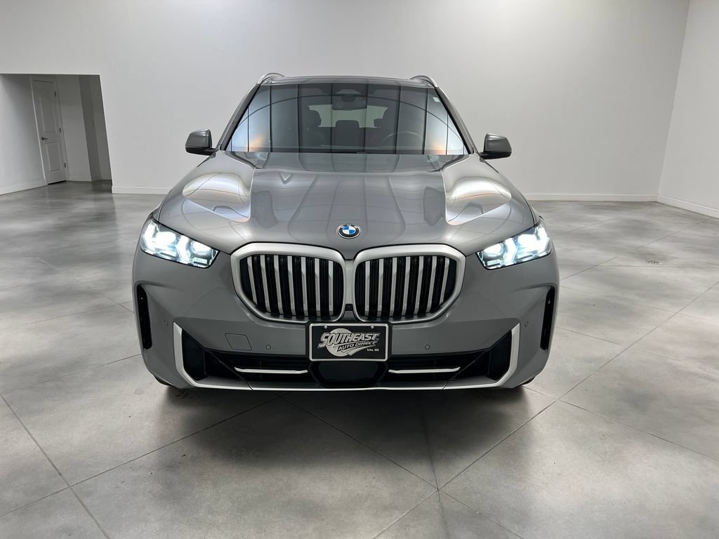 Used 2024 BMW X5 sDrive40i RWD image 3
