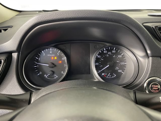 Used 2018 Nissan Rogue SV AWD/4WD image 5