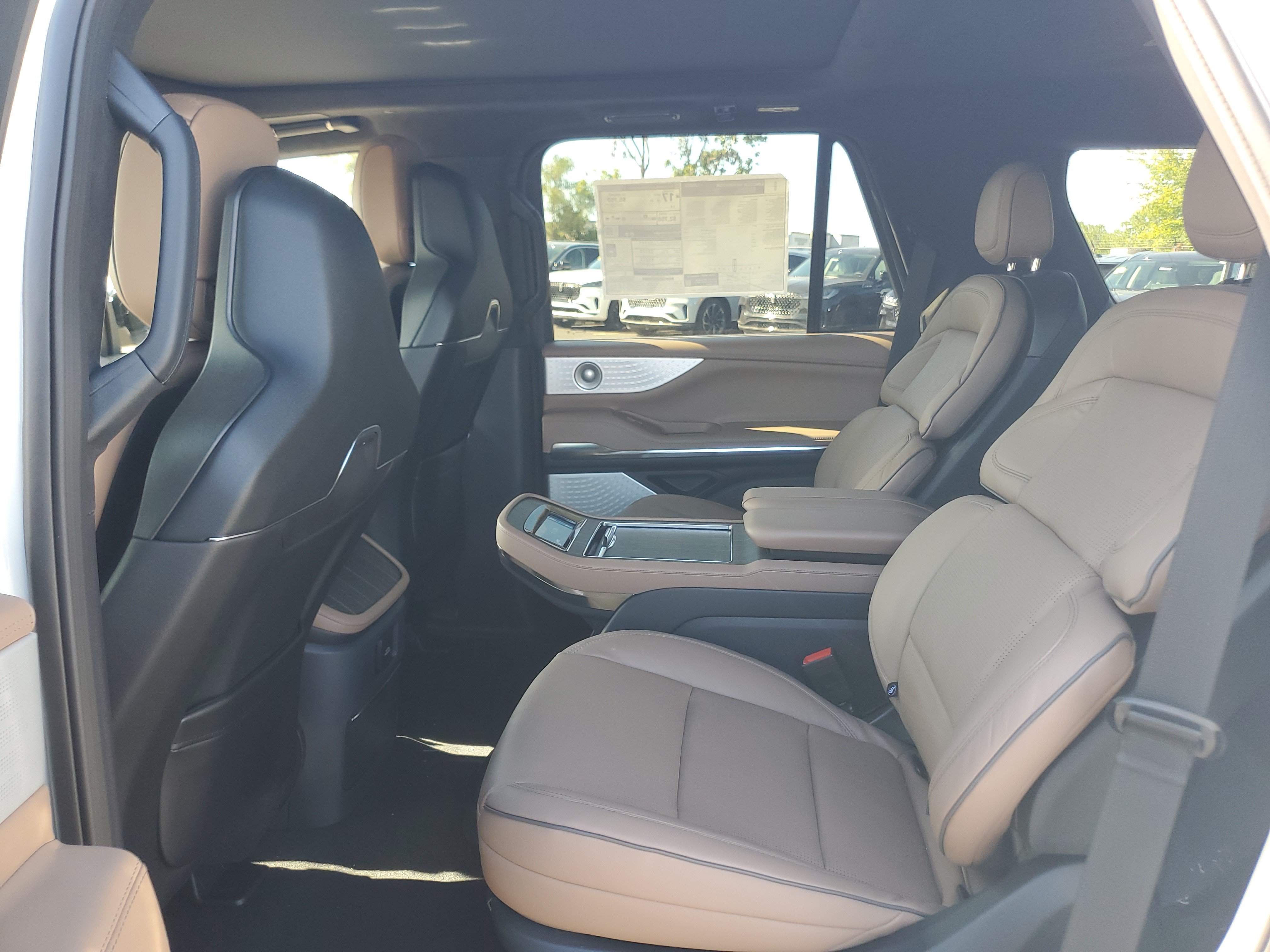 New 2027 Lincoln Navigator Black Label AWD/4WD image 27