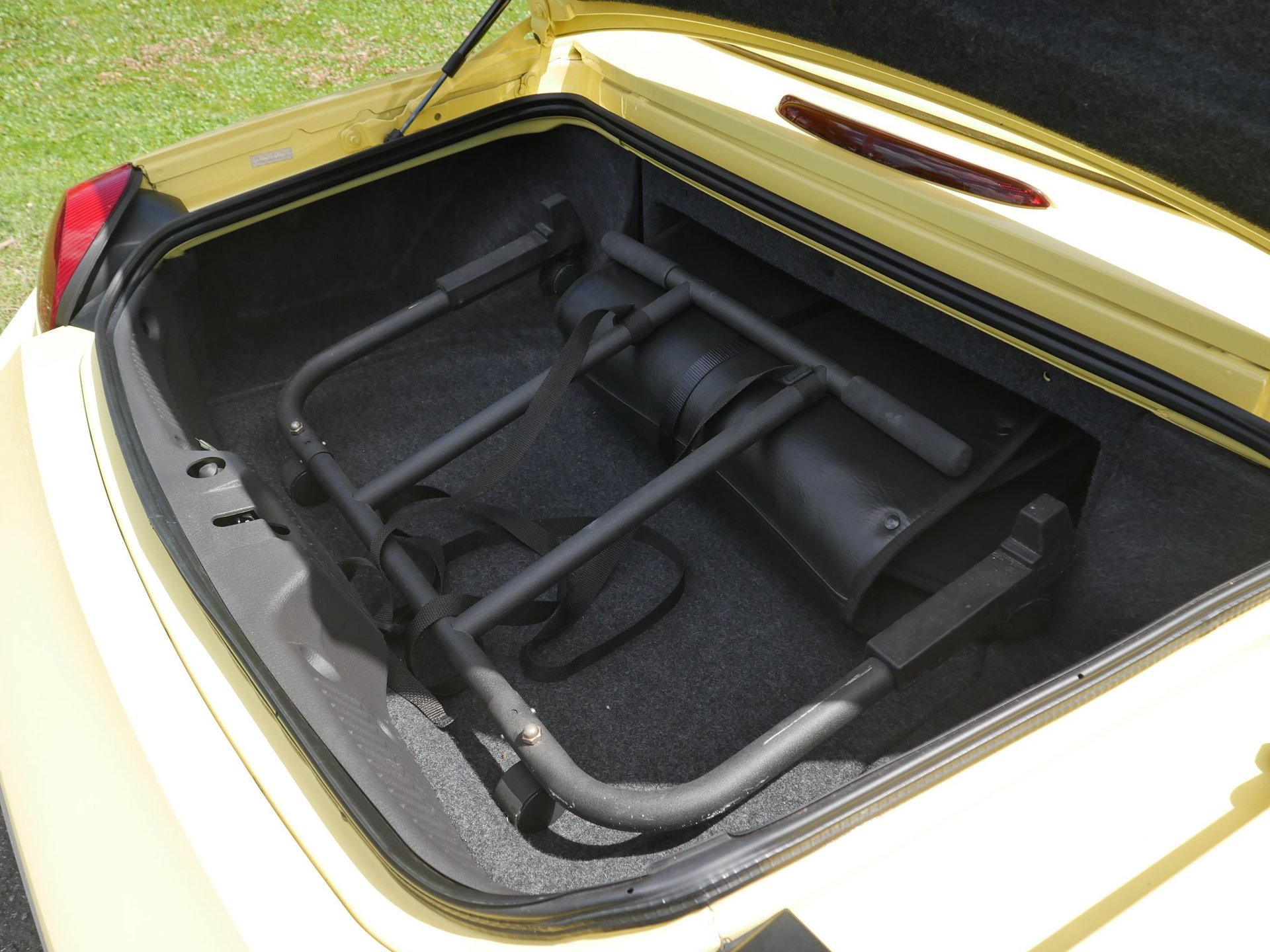 Used 2002 Ford Thunderbird RWD image 77