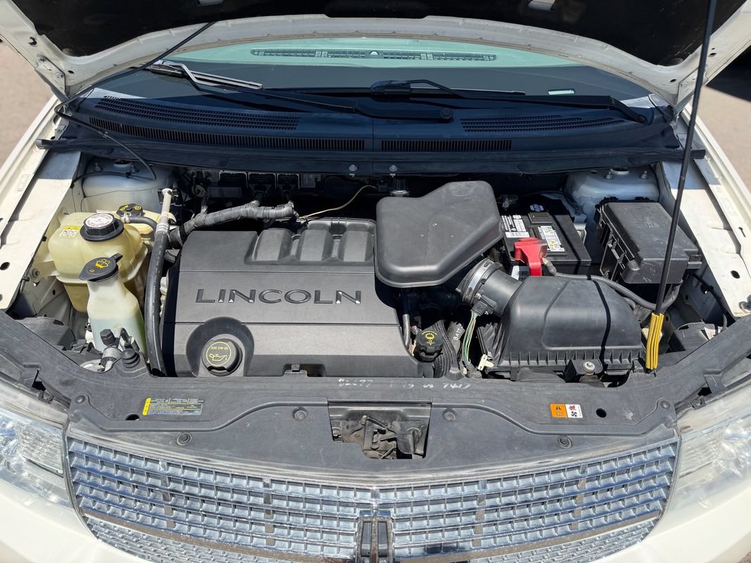 Used 2008 Lincoln MKX AWD image 25