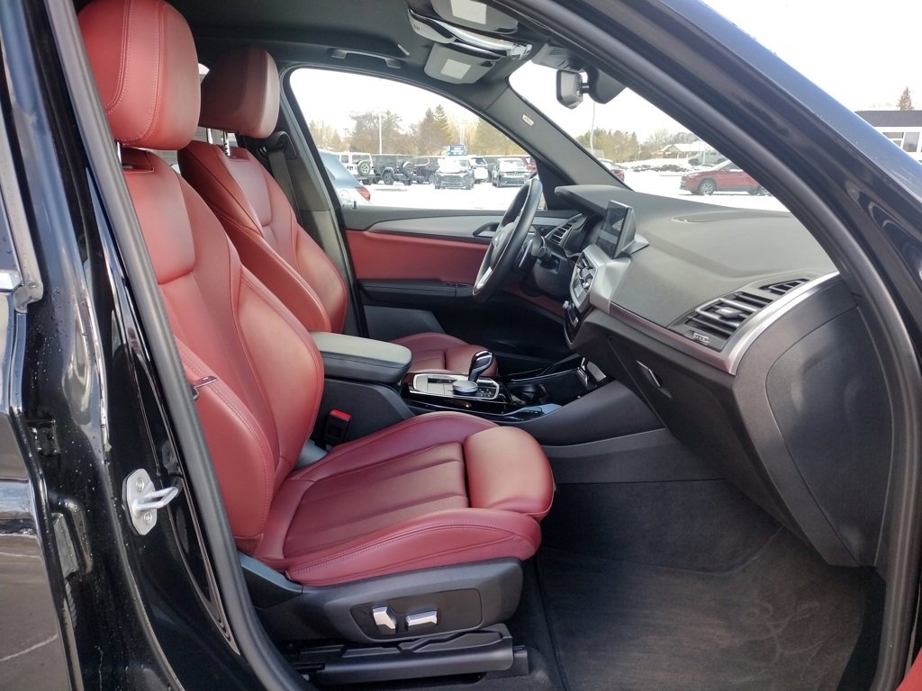 Used 2023 BMW X3 xDrive30i image 11